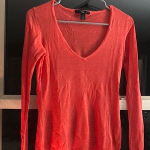 H&M lightweight coral colored sweater/top